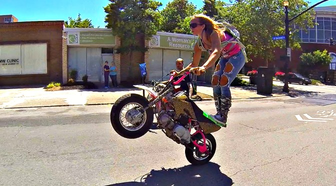 This girl’s combos are on point! Killing it at Dude Date 2014