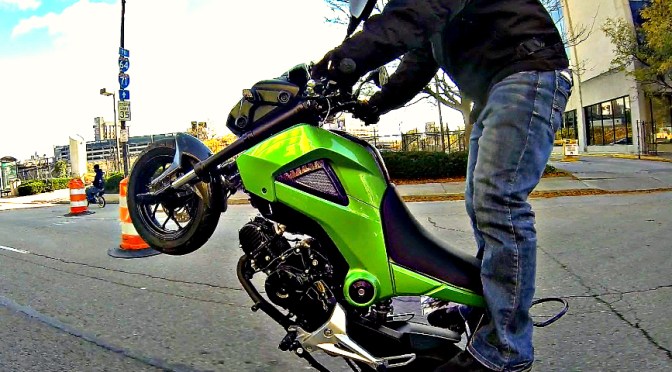 HONDA GROM STUNTS – HALLOWEEN DUDE DATE 2014