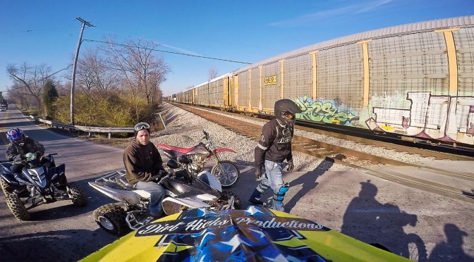 TRAINS & WHEELIES – DECEMBER DUAL SPORT RIDING – DRZ400E LOUISVILLE BIKELIFE