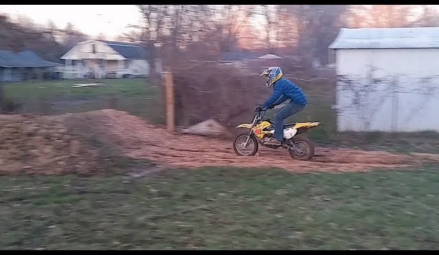 NEW BACKYARD PIT BIKE TRACK – MUDDY FIRST RIDE – DRZ110 PIRANHA 140CC